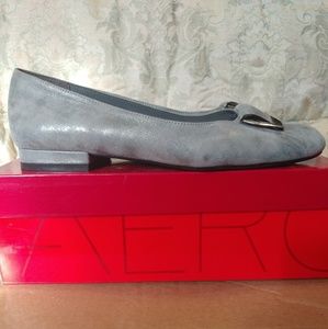 Women Brand New Aero Grey Slip-on Shoes- Size 10M